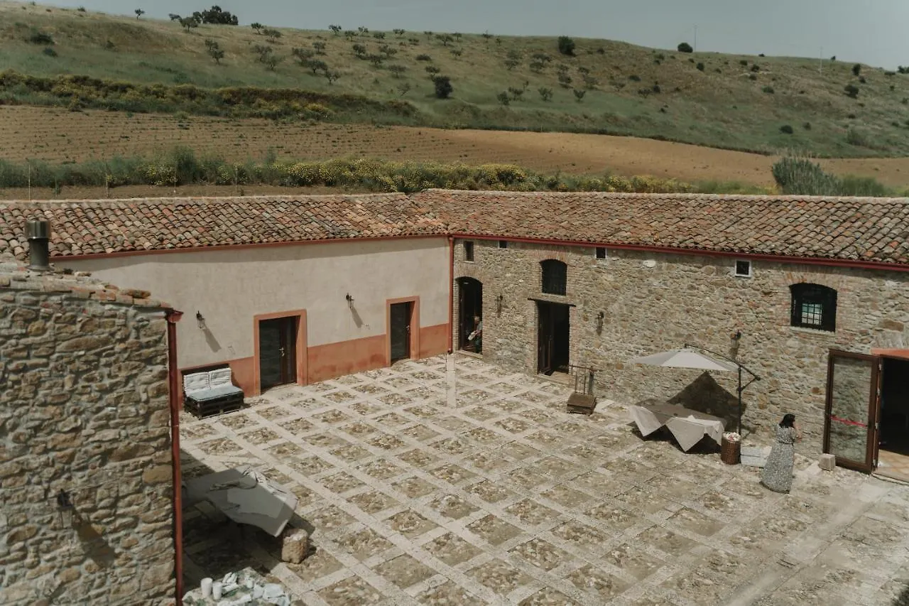 Farm stay Masseria Baglio Perciata Camporeale Italy